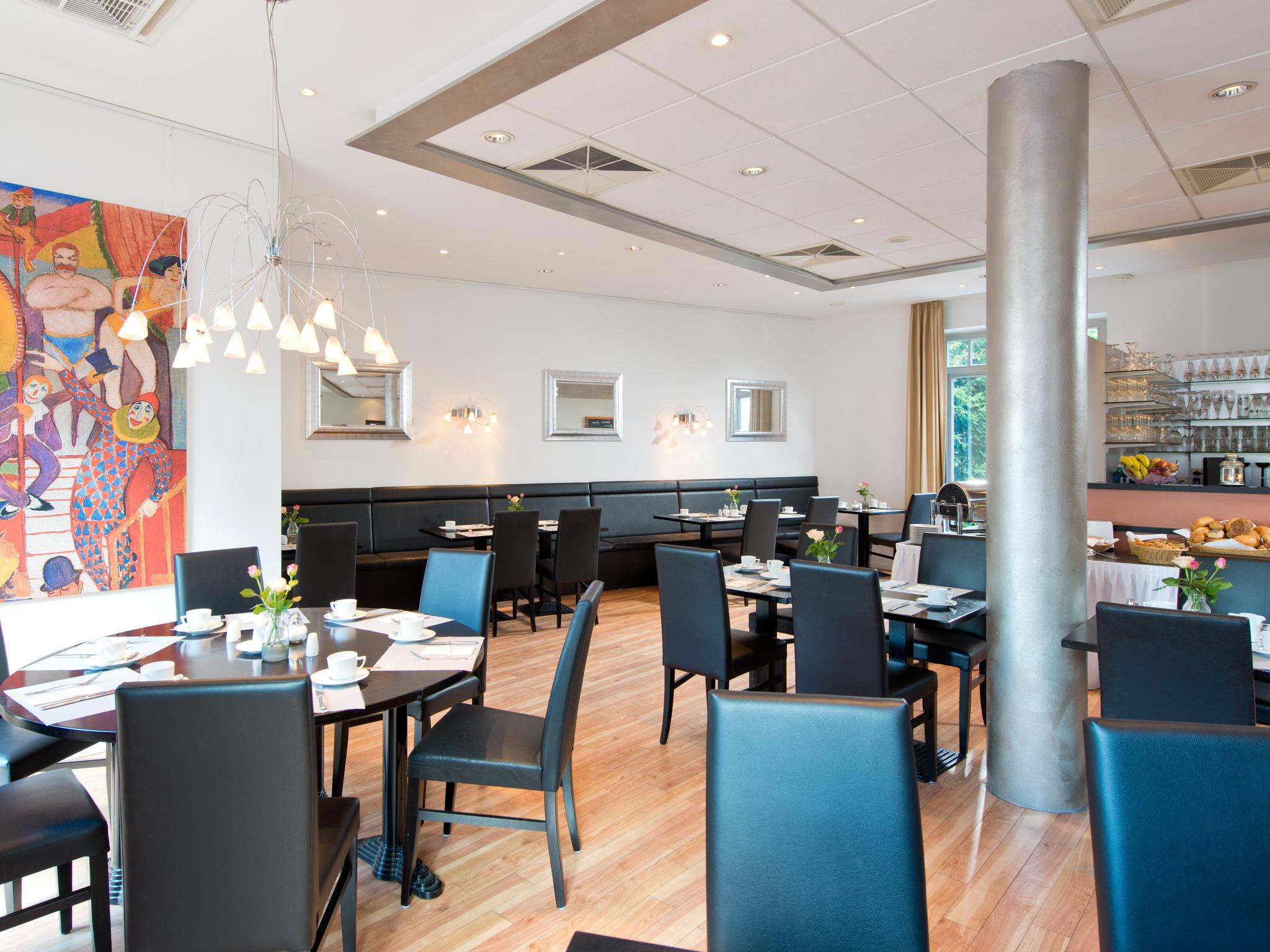 Achat Hotel Buchholz Hamburg บุคโฮลซ์ อิน แด นอร์ดไฮเดอ ภายนอก รูปภาพ